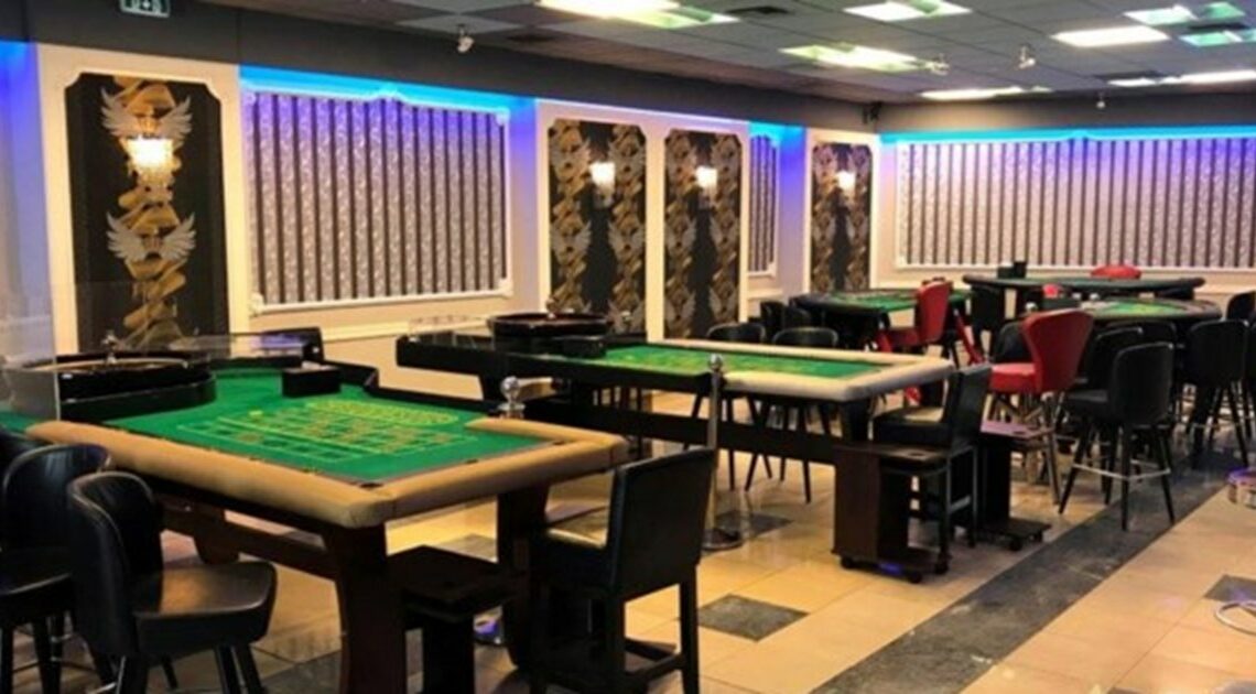 Κρήτη: Μετέτρεψαν το κλειστό ξενοδοχείο σε… καζίνο! – “Ντου” της…