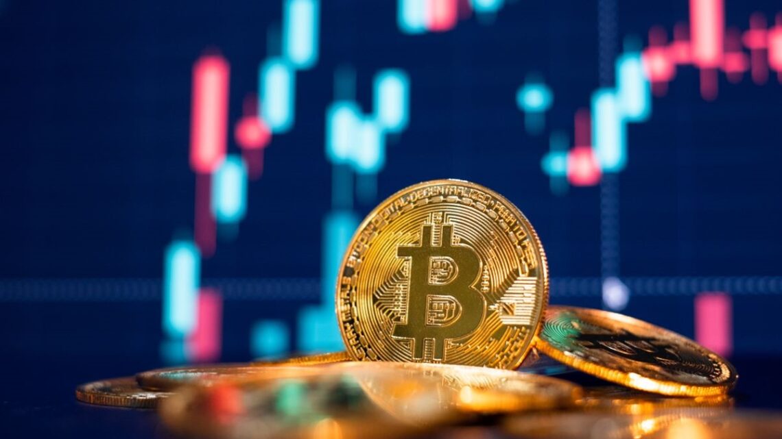 To Bitcoin ξανά στα 55.000 δολ. για πρώτη φορά μετά τον Μάιο του 2021